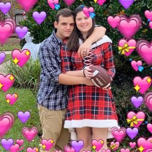 Meet your Posher, Adlia